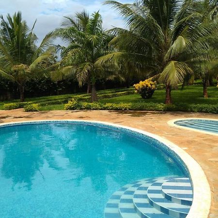 Galu Gardens Apartments Diani Beach Buitenkant foto