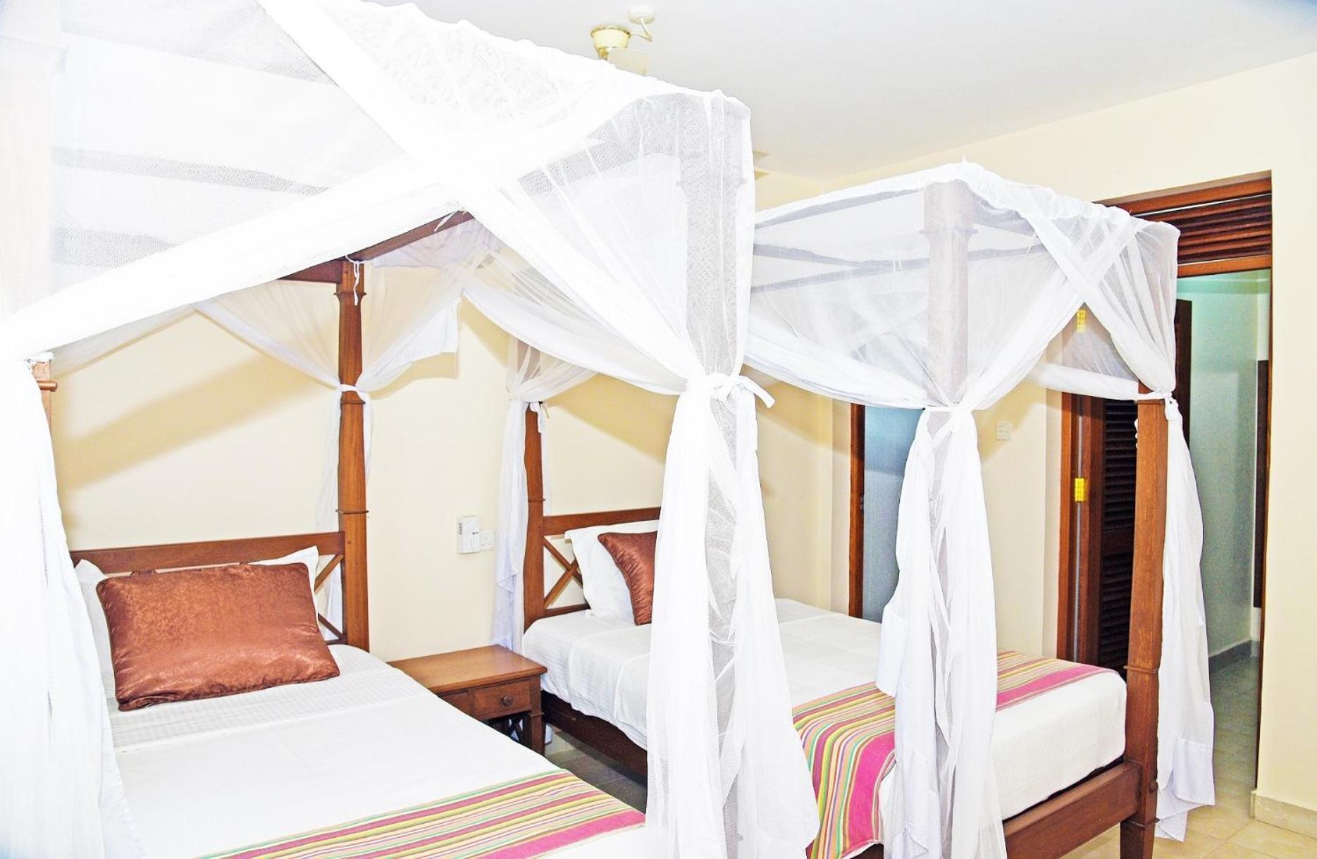 Galu Gardens Apartments Diani Beach Buitenkant foto