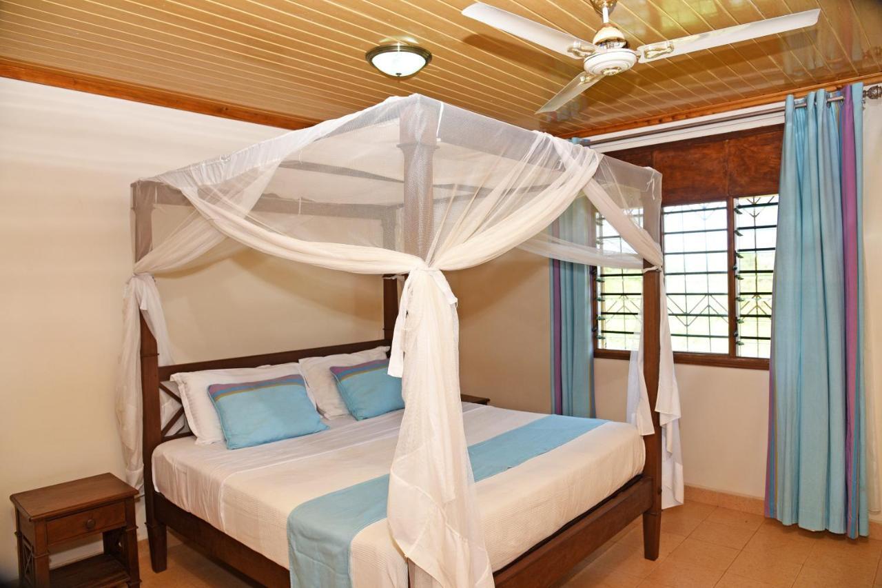 Galu Gardens Apartments Diani Beach Buitenkant foto