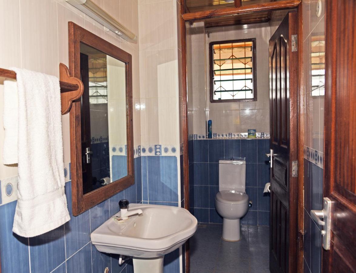 Galu Gardens Apartments Diani Beach Buitenkant foto